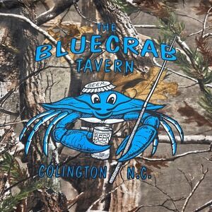 Blue Crab Tavern Colington NC Camo Graphic T-Shirt Mens XL Beer Realtree‎